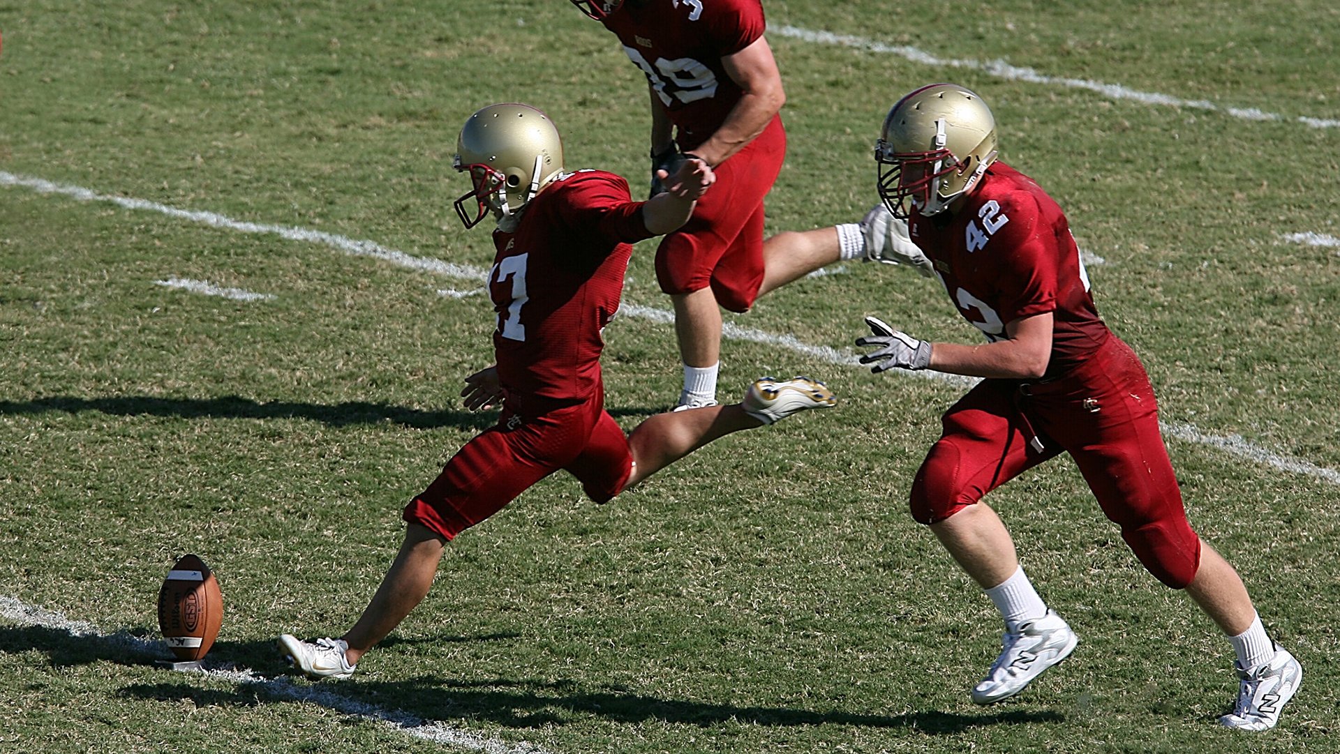 欧洲杯最佳球员：英格兰队中场球员哈里·凯恩，欧洲杯哈里凯恩几个助攻