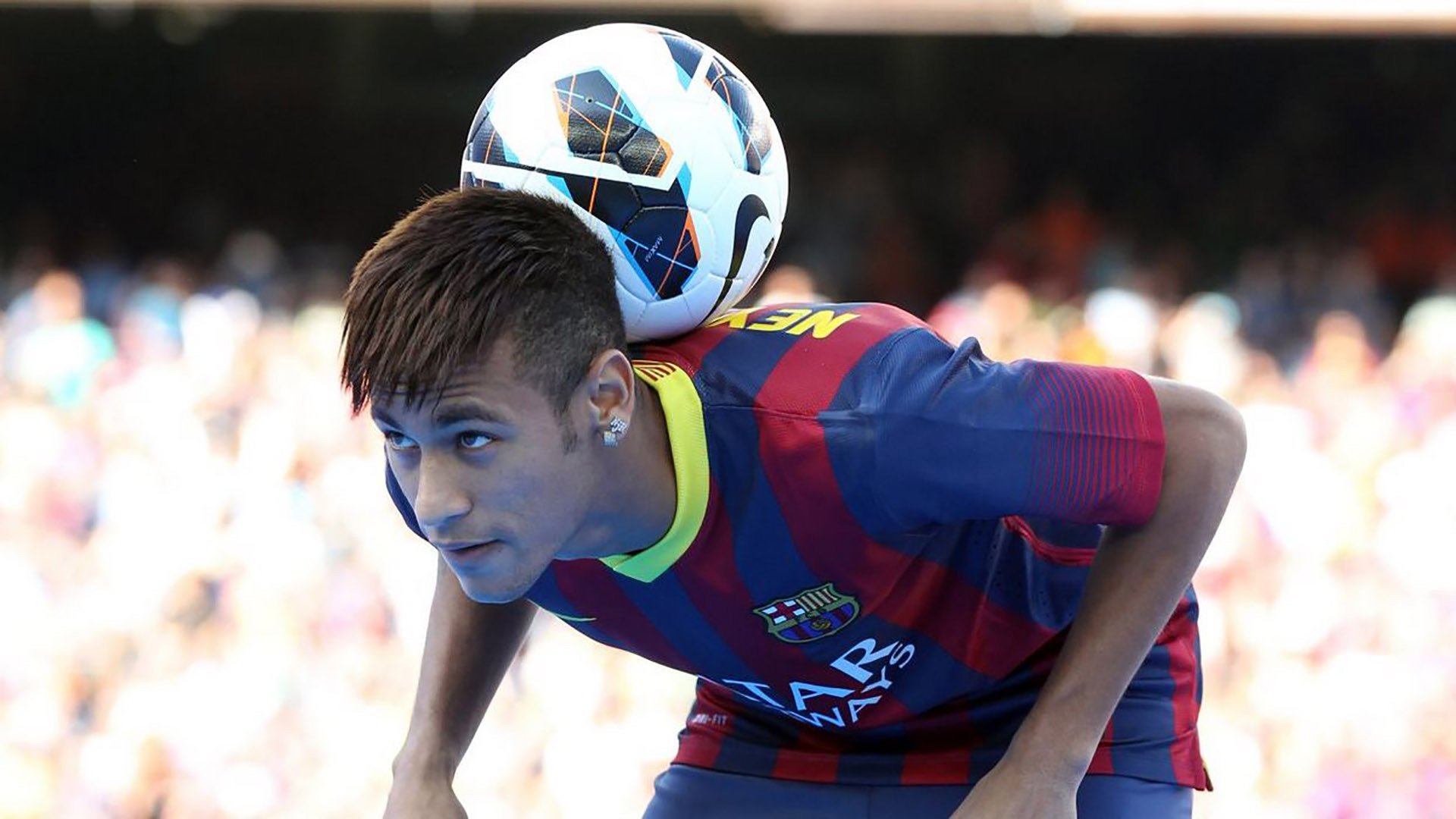 开云体育网站入口-5大最著名欧冠胜利瞬间，永远铭记心中，欧冠全胜夺冠